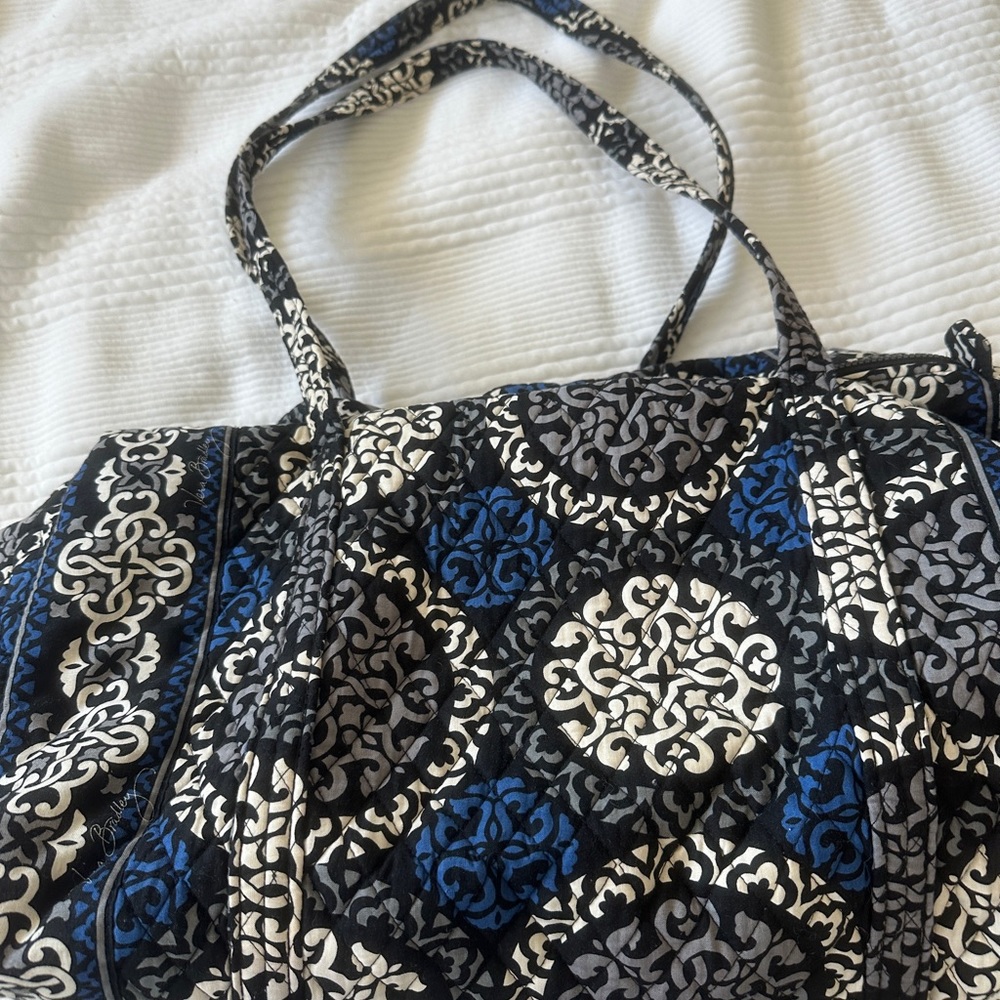 VERA BRADLEY BLUE BLACK ZIP TOP DUFFLE BAG TRAVEL TOTE